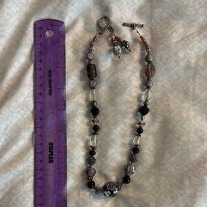 Elegant Beaded Necklace with Floral Accents w/ earrings